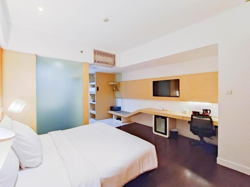 Brits Hotel Karawang Dış mekan fotoğraf