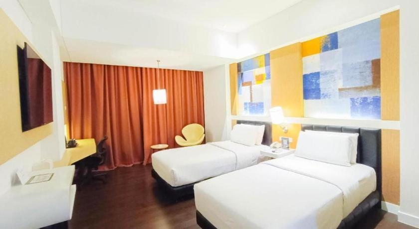 Brits Hotel Karawang Dış mekan fotoğraf