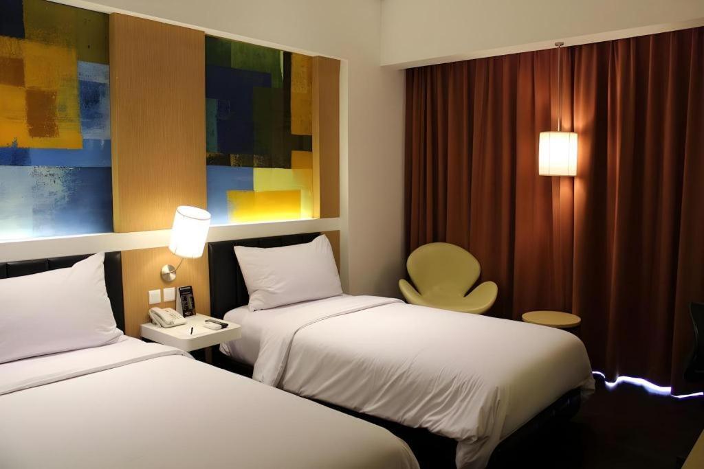 Brits Hotel Karawang Dış mekan fotoğraf